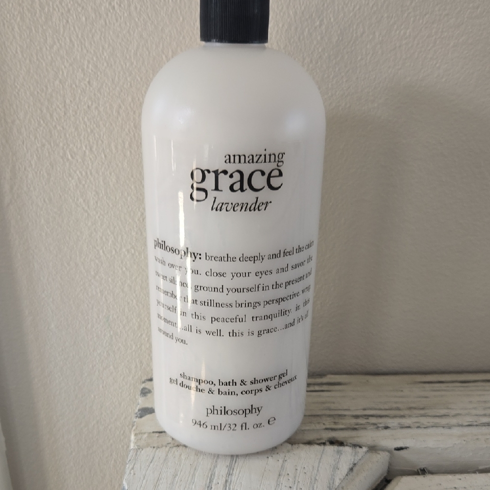 Philosophy Amazing Grace Lavender Body Wash - White